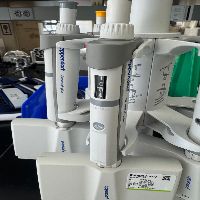 Eppendorf Research Plus Multichannel PIpettes - Quantity 4 image 0